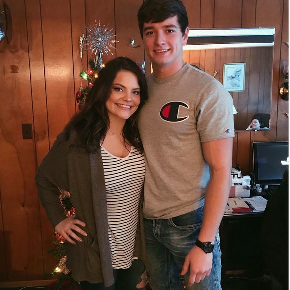 Meet your Posher, Hannah - Picture 1 of 1